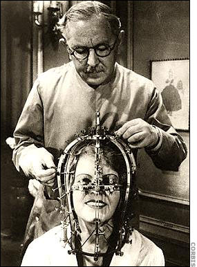  Factor Makeup on Max Factor 1877   1938